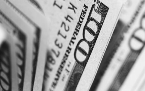 新手股神死亡法：重仓/杠杆